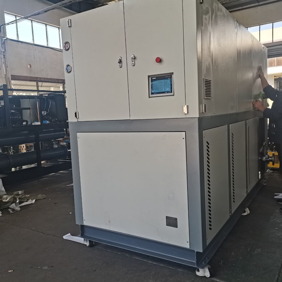 雙級活塞復疊式低溫機組